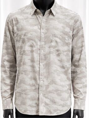 NWOT Long Sleeve Button Up Holiday Linen /Cotton Dress Shirt